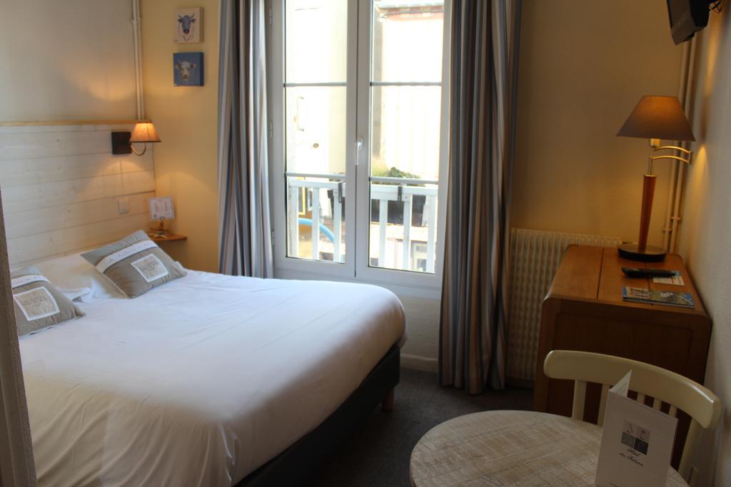 Hotel Des Falaises Villers-sur-Mer Room photo