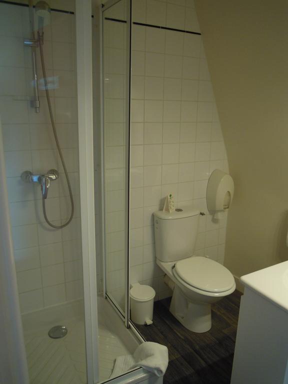 Hotel Des Falaises Villers-sur-Mer Room photo